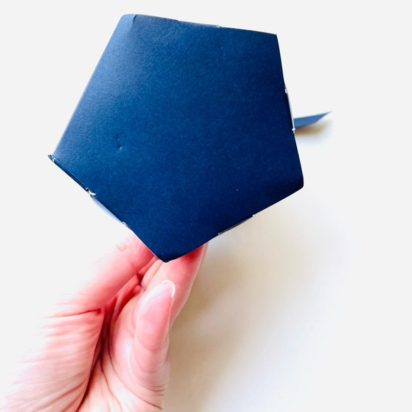 5 for 25⚡️Authentic Dior Atelier of Dreams Holiday 2022 Gift Box - Picture 4 of 12